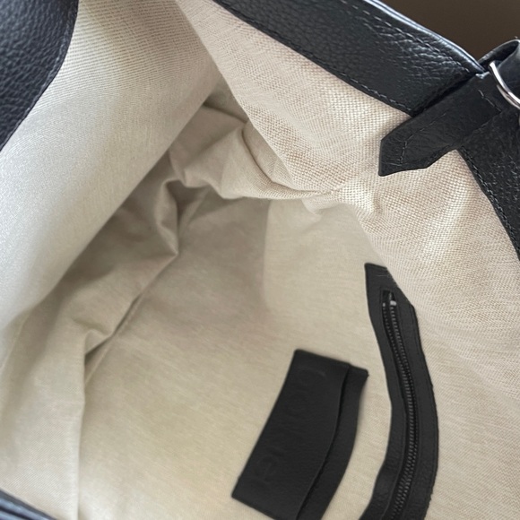 Botkier chelsea bucket shoulder bag in BLACK …EUC - Picture 4 of 8